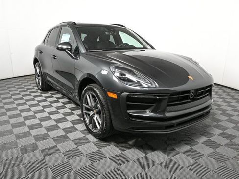 New 2026 Porsche Macan image 28