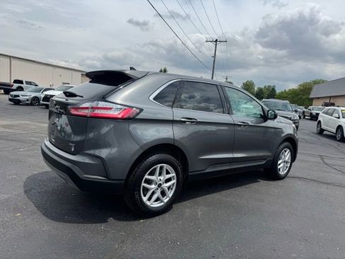Used 2024 Ford Edge SEL w/ Convenience Package AWD/4WD image 5