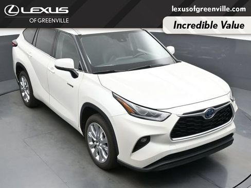 Used 2021 Toyota Highlander Limited FWD image 43