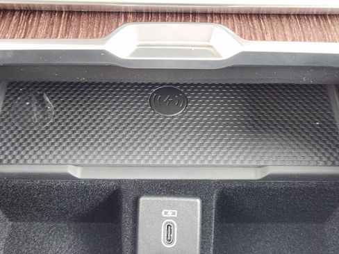 New 2026 Land Rover Range Rover SE image 14