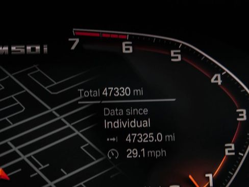 Used 2022 BMW X6 M50i w/ Parking Assistance Package image 19