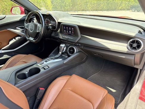 Used 2021 Chevrolet Camaro LT RWD image 12