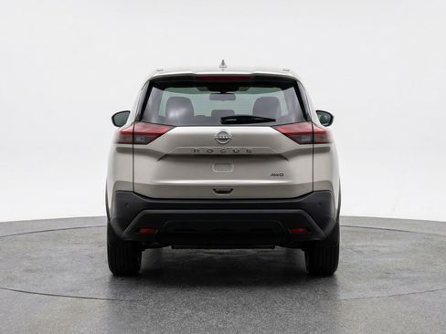 Used 2025 Nissan Rogue SV image 7