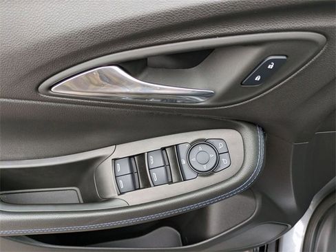 Used 2025 Buick Encore GX Sport Touring w/ Experience Buick Package image 16