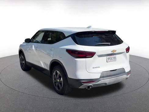 Used 2025 Chevrolet Blazer LT image 11