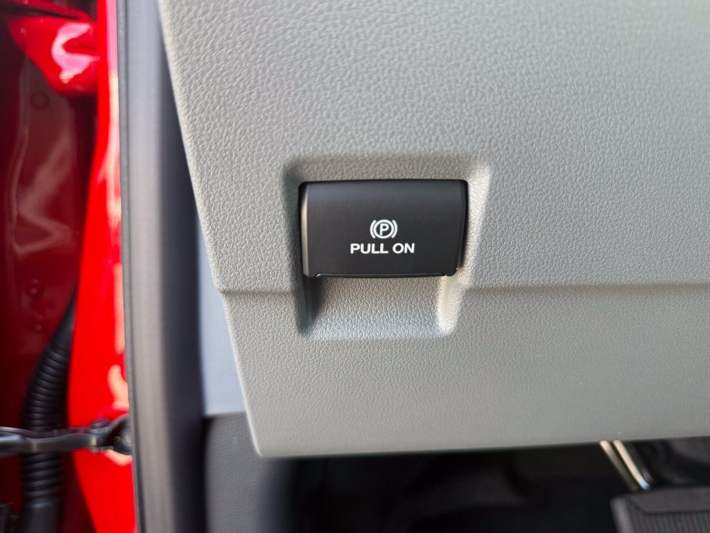 New 2025 Ford F250 XL w/ 360-Degree Camera Package RWD image 18
