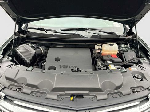 Certified 2023 Chevrolet Traverse LT w/ Rear Camera Mirror Package image 29