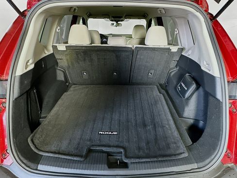 Used 2023 Nissan Rogue SV image 27