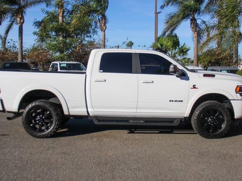 Used 2022 RAM 2500 Laramie w/ Night Edition image 11