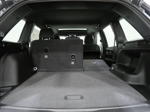 New 2025 Jeep Grand Cherokee 4WD image 28