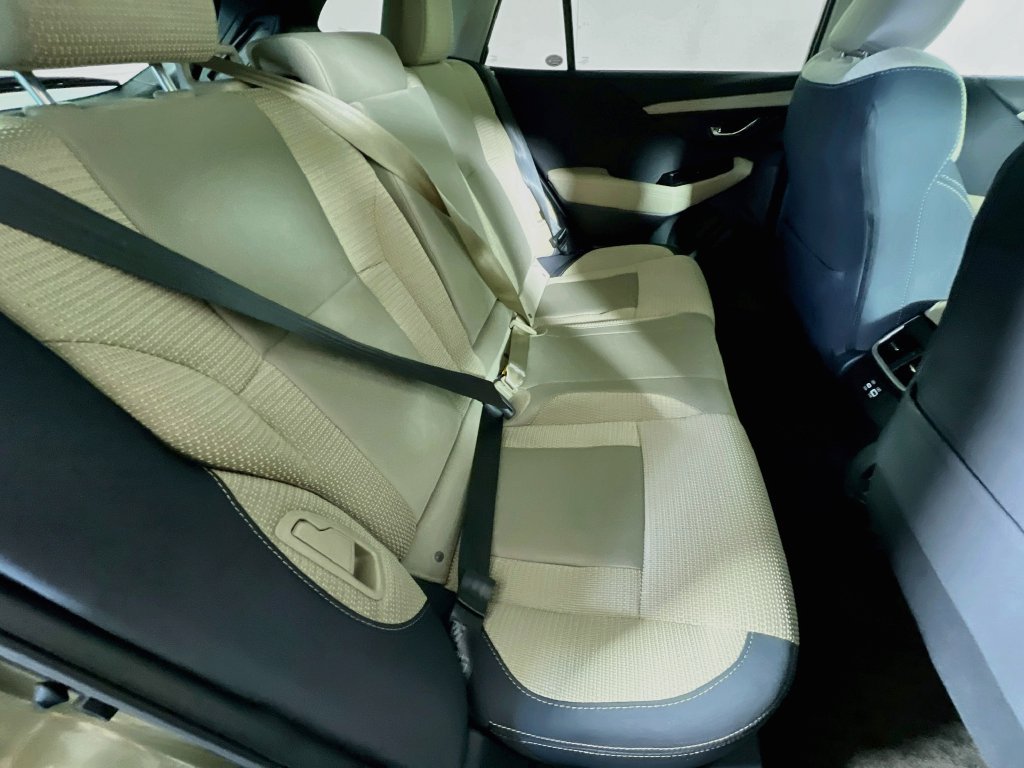 Certified 2025 Subaru Outback Premium AWD/4WD image 23