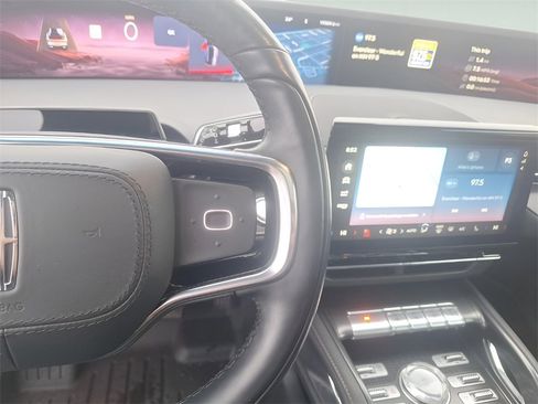 Used 2024 Lincoln Nautilus Reserve w/ Equipment Group 202A image 21