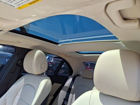 Used 2019 Mercedes-Benz C 300 4MATIC Sedan image 14
