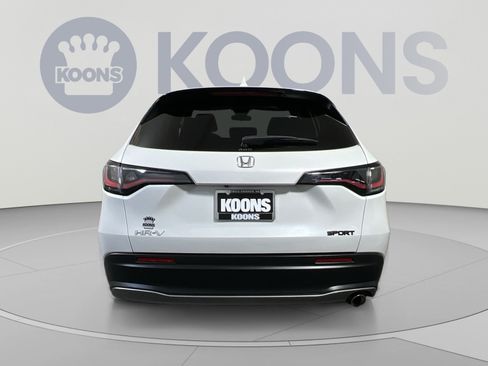 Used 2023 Honda HR-V Sport image 10