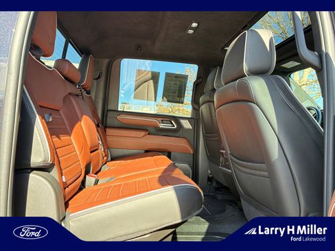 Used 2024 GMC Sierra 2500 Denali Ultimate image 18