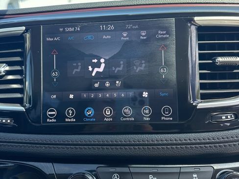 Used 2019 Chrysler Pacifica Limited FWD image 17