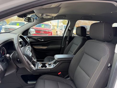 Certified 2023 GMC Acadia SLE w/ Driver Convenience Package FWD image 16