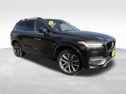 Used 2018 Volvo XC90 T5 Momentum w/ Convenience Package