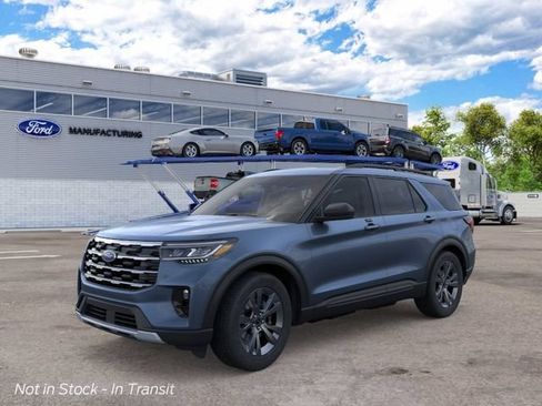 New 2026 Ford Explorer Active w/ Active Comfort Package AWD/4WD image 2