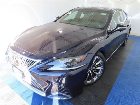 Used 2019 Lexus LS 500 w/ Interior Upgrade Package RWD image 4