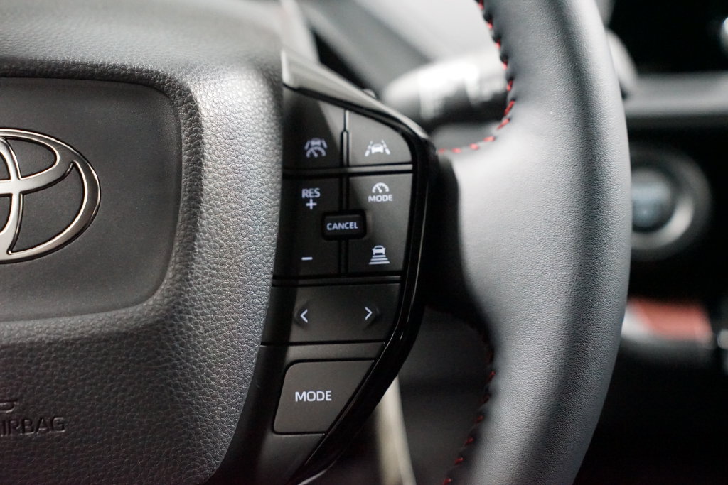 New 2027 Toyota Prius Plug-In Hybrid FWD image 13