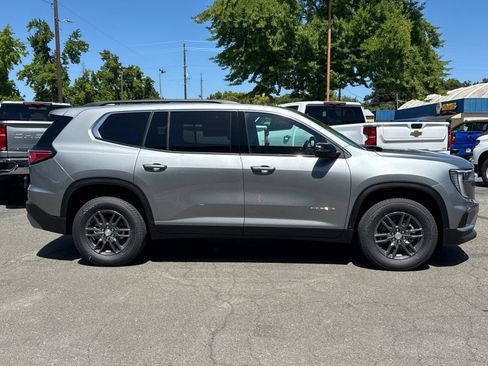 New 2026 GMC Acadia Elevation FWD image 2