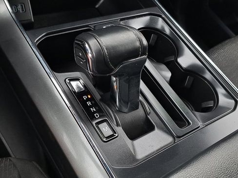 Certified 2022 Ford F150 XLT w/ Equipment Group 302A High image 33