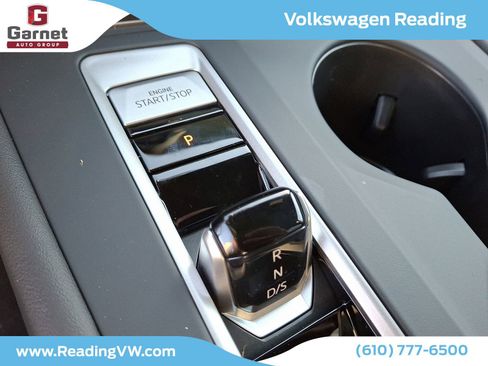 New 2025 Volkswagen Atlas Cross Sport SE image 11