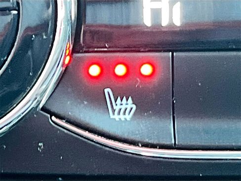 Used 2024 Chevrolet TrailBlazer RS w/ Convenience Package image 20