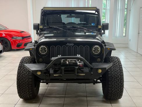 Used 2013 Jeep Wrangler Sport AWD/4WD image 2