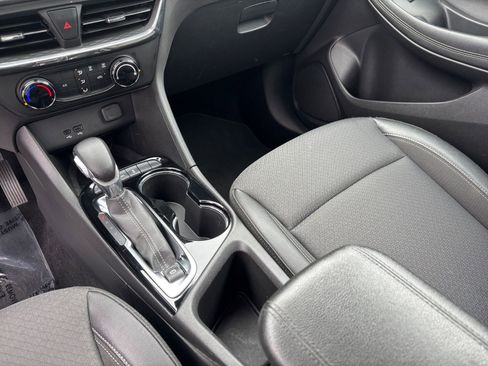 Used 2025 Buick Encore GX Preferred FWD image 40