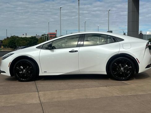 Certified 2026 Toyota Prius AWD image 8