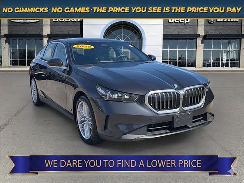Used 2025 BMW 540i xDrive AWD/4WD image 1