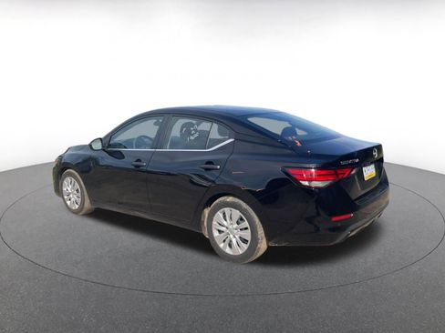 Used 2025 Nissan Sentra S image 11