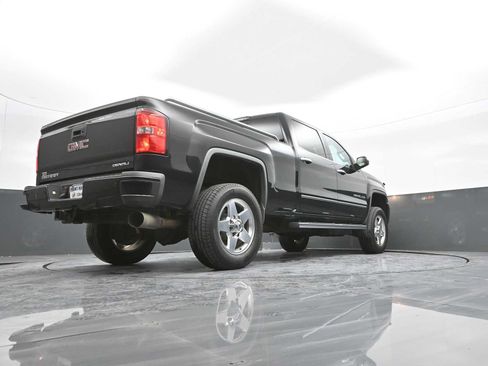 Used 2015 GMC Sierra 2500 Denali image 39