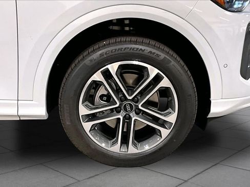New 2026 Audi Q5 Premium Plus AWD/4WD image 11