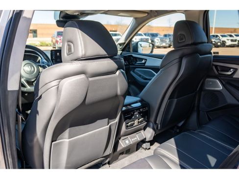 Used 2025 Acura MDX SH-AWD w/ Technology Package image 13