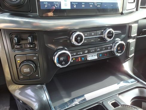 Used 2021 Ford F150 Lariat w/ Equipment Group 502A High image 25