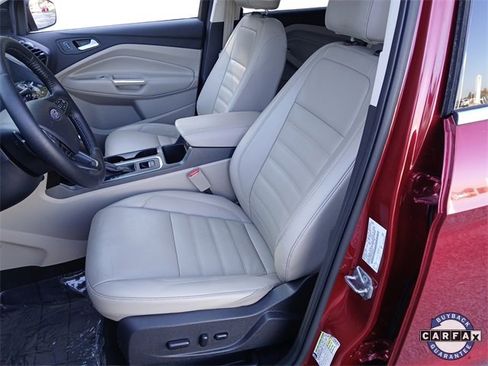 Used 2017 Ford Escape Titanium image 37