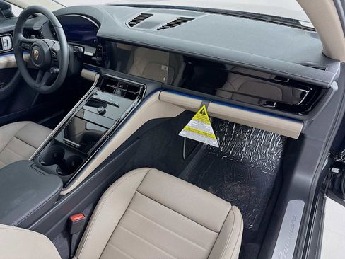 New 2025 Porsche Panamera image 30