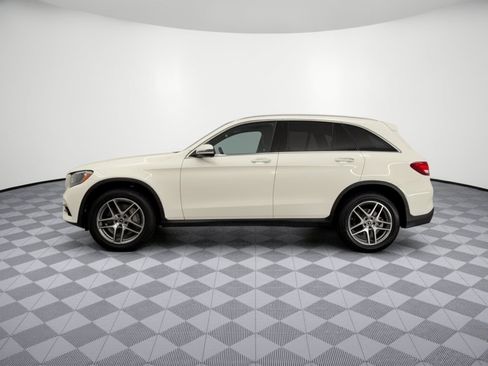 Certified 2019 Mercedes-Benz GLC 300 image 2