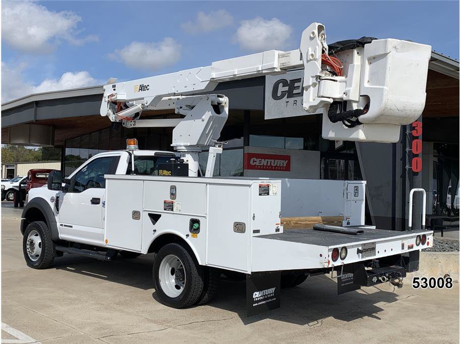Used 2019 Ford F550 4x4 Regular Cab Super Duty w/ Snow Plow Prep Package image 9