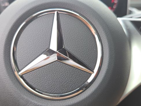 New 2026 Mercedes-Benz GLC 300 image 37