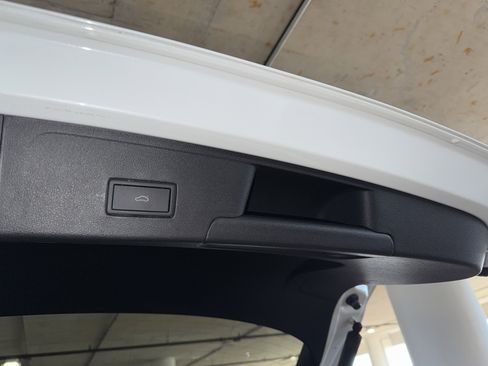 Used 2023 Volkswagen Atlas Cross Sport SEL R-Line image 14