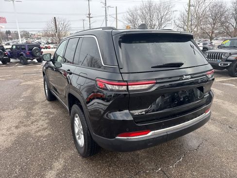 Certified 2023 Jeep Grand Cherokee Laredo image 20