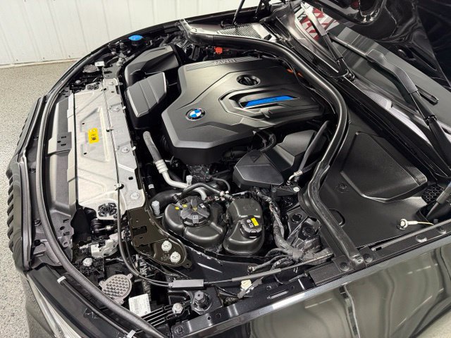 Used 2021 BMW 330e xDrive w/ M Sport Package AWD/4WD image 28