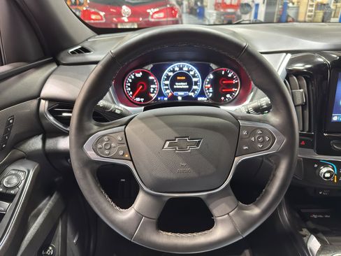 Used 2024 Chevrolet Traverse Premier image 24