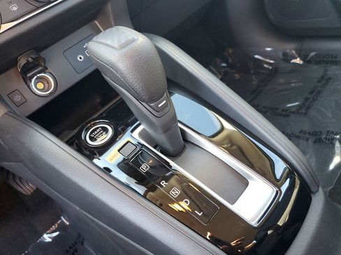 New 2025 Nissan Versa SV w/ Trunk Package image 19