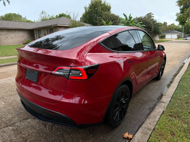 Used 2021 Tesla Model Y Long Range AWD/4WD image 1