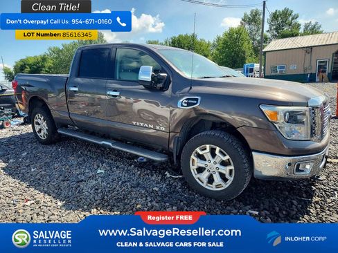 Used 2016 Nissan Titan SL AWD/4WD image 5